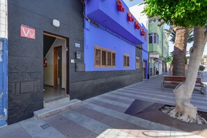 Exterior detail - Room 3 with Shared Terrace and Wi-Fi (Arinaga)