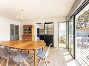 Dining - New house with heated pool - 4 bedrooms, near beach (Le Bois-Plage-en-Ré)