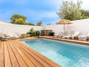 Pool - New house with heated pool - 4 bedrooms, near beach (Le Bois-Plage-en-Ré)