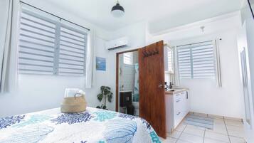 Room, 1 Bedroom, Accessible, Smoking | 1 bedroom