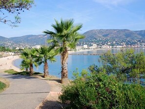 Beach - 2-room apartment, terrace and parking, Bormes-les-Mimosas (Bormes-les-Mimosas)