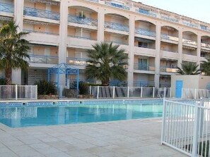 Pool - 2-room apartment with pool and parking, Le Lavandou (Le Lavandou)