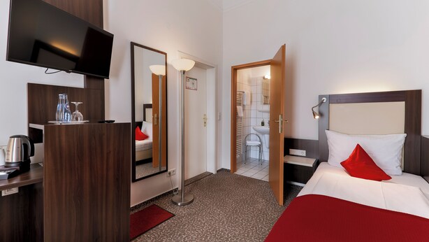 Unclassified image, 1 of 7, button - Upstalsboom Parkhotel Gästehaus  (Emden)