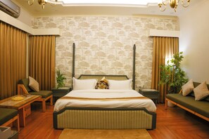 ARTISANAL ROOM WITH PRIVATE OUTDOOR SPACE | Free WiFi - Marigold House (Amritsar)
