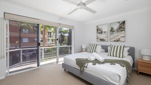 Bügeleisen/Bügelbrett, kostenloses WLAN, Bettwäsche