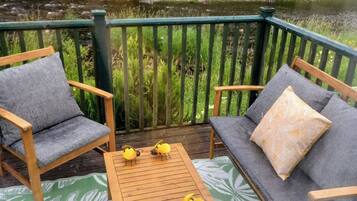 Cabin, 3 Bedrooms, Smoking, Balcony | Balcony