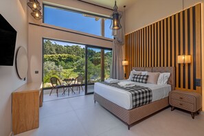 3 bedrooms, in-room safe, iron/ironing board, free WiFi - Athena’s Luxury 3-Bedroom Villa with Private Pool & Garden in Koskinou of Rhodes (Koskinou)