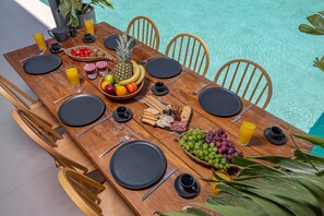 Outdoor dining - Athena’s Luxury 3-Bedroom Villa with Private Pool & Garden in Koskinou of Rhodes (Koskinou)