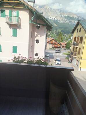 Junior Suite, Balcony, Mountain View | Balcony