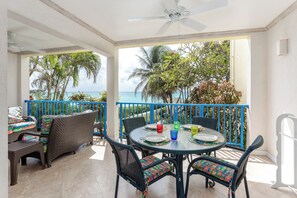 Outdoor dining - #101 Oceanview beachfront Maxwell Beach Villas (Oistins)