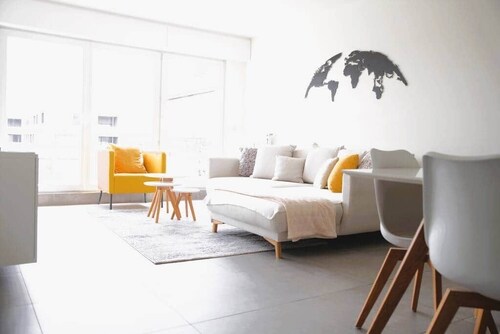 Charming modern 2 BR apartment