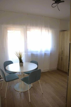 Dining - Beautiful Cosy 2BR Apartment (Luxembourg City)