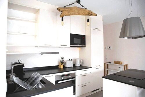 Peaceful 1BR Apartment with Garden