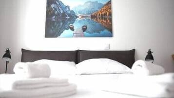 Ferros/tábuas de passar roupa, Wi-Fi, roupa de cama