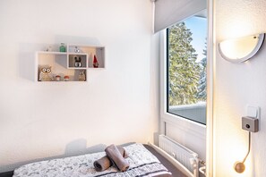 واي فاي وملاءات أسرّة