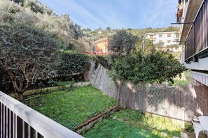 Property grounds - Apartment 'Cà Daa Richetina' with Private Garden and Wi-Fi (Lerici)