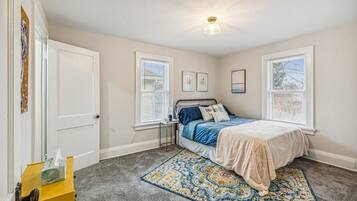 3 dormitorios, tabla de planchar con plancha, wifi y ropa de cama