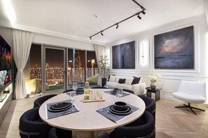 Dining - Premium Suite 3 BR with 200° Views of Burj Khalifa, Sunset Views and 85" TV! (Dubai)
