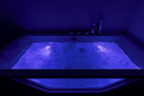 Chambre Luxe, balcon, vue ville | Wi-Fi gratuit