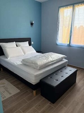 1 bedroom, iron/ironing board, WiFi - Cottage in St Palais with 2 beds + a baby, garden, terrace, quiet (Saint-Palais-sur-Mer)