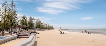 Westside Lake and Bay - Altona