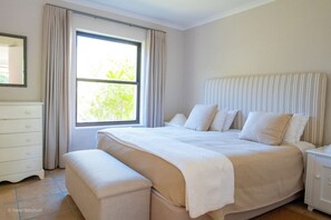 Maison, 4 chambres, balcon, vue partielle sur l'océan