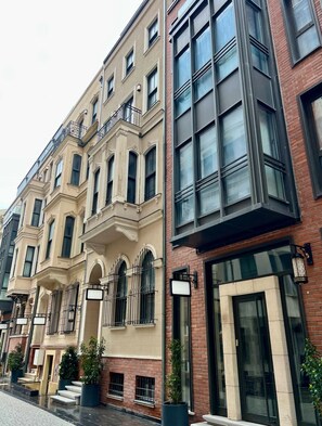 Exterior - Stylish Taksim 360 Apartment in Central Istanbul (Beyoğlu)