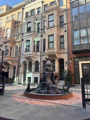 Unclassified image, 5 of 35, button - Stylish Taksim 360 Apartment in Central Istanbul (Beyoğlu)