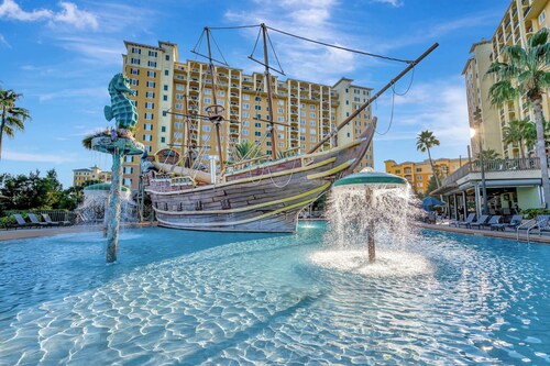 2BR Fireworks View With Pool Spa 5 Minutes to Disney