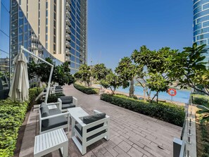 Apartment - Stayshort - Luxury 1 Bedroom Apartment in Dubai Marina Sleeps 4 (Dubai)