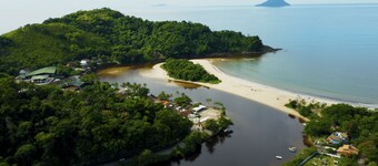 Casa Alto Padr o com 5 Su tes e Jacuzzi Privativa