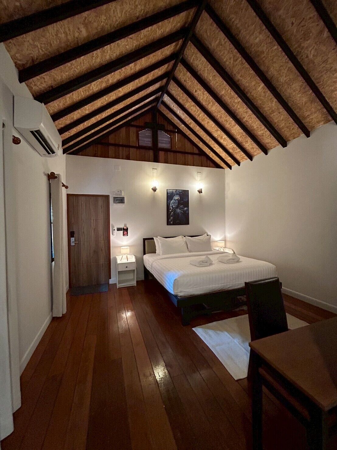 Chambre Simple Standard, balcon | Bureau, espace de travail pour ordinateur portable