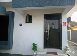 واجهة المنشأة