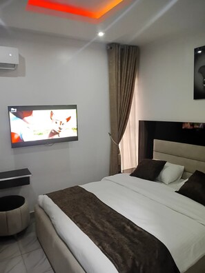 مساحة عمل للكمبيوتر المحمول وواي فاي مجانًا