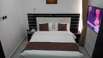 Espacio para trabajar con laptop y wifi gratis