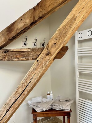 Interior - Maison Adrienne / Chambre beige Charming guest house, 4 km from Beauval Zoo (Saint-Aignan)