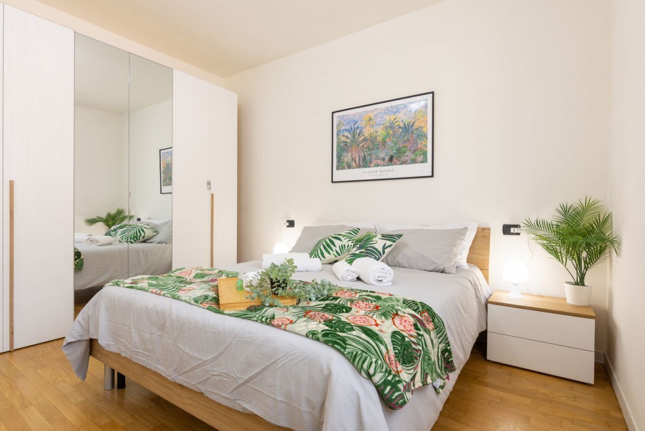 2 chambres, fer et planche à repasser