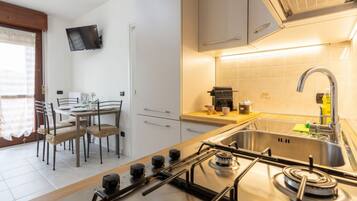 Mikrowelle, Toaster, Eiswürfelbereiter