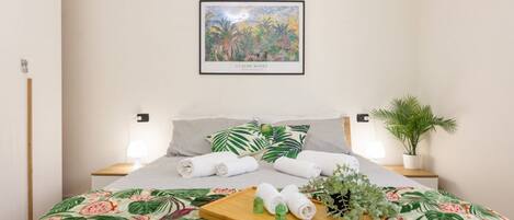 2 bedrooms, iron/ironing board