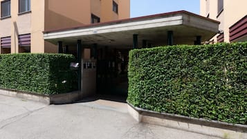 Esterni