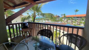 Apartment | Tempat makan luar