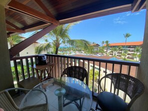 Apartment | Outdoor dining