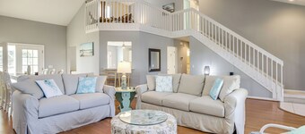 2 Mi to Bethany Beach: Family Retreat w/ Sunroom!