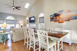 House (3 Bedrooms) | Interior - 2 Mi to Bethany Beach: Family Retreat w/ Sunroom! (Ocean View)