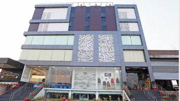 ์๋ฐ ์์ค ์ ๋ฉด