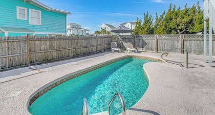 Steps to Sand! Home w/ 3 Decks in Sunset Beach