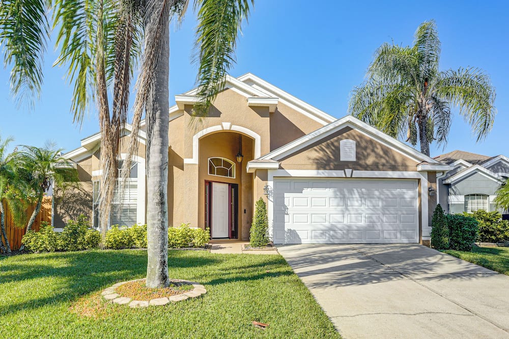 Apopka Family Home w/ Yard, 13 Mi to Dtwn Orlando - Rock Springs Run, FL