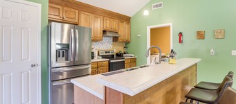 Pets Welcome! Spacious Boligee Home w/ Yard