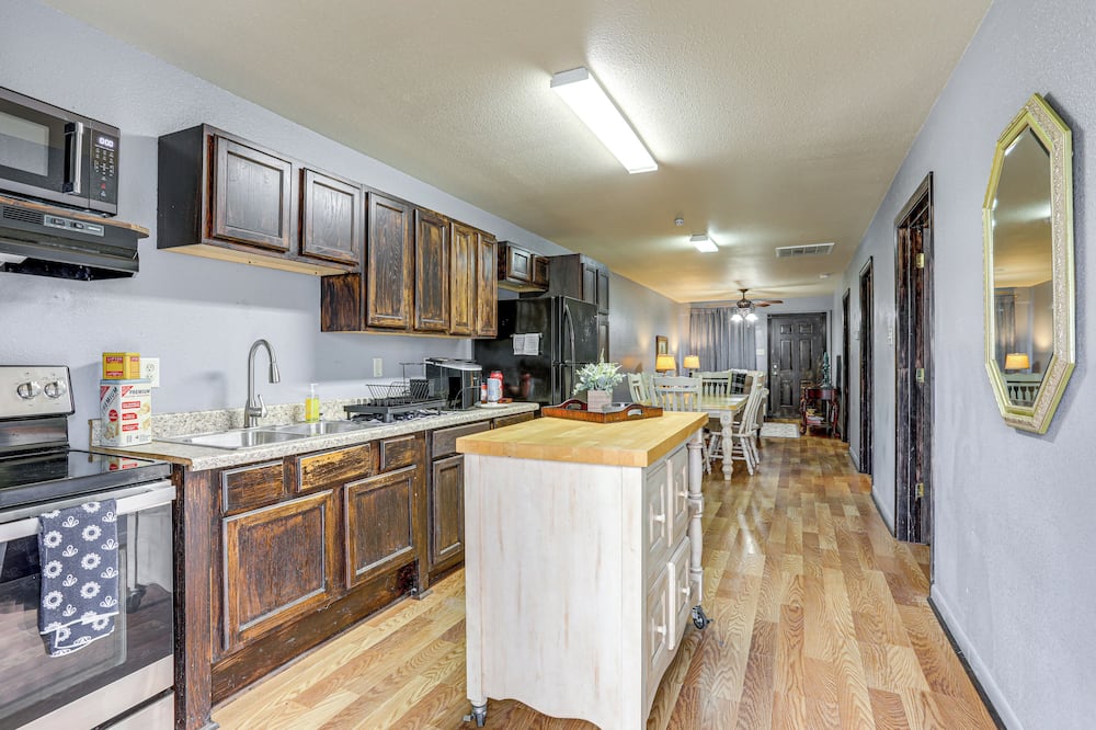 Near Universities: Family Condo in Mcrae! - Smyrna, AR