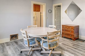 House (2 Bedrooms) | Interior - Nature Lovers Retreat By the High Trestle Trail! (Woodward)